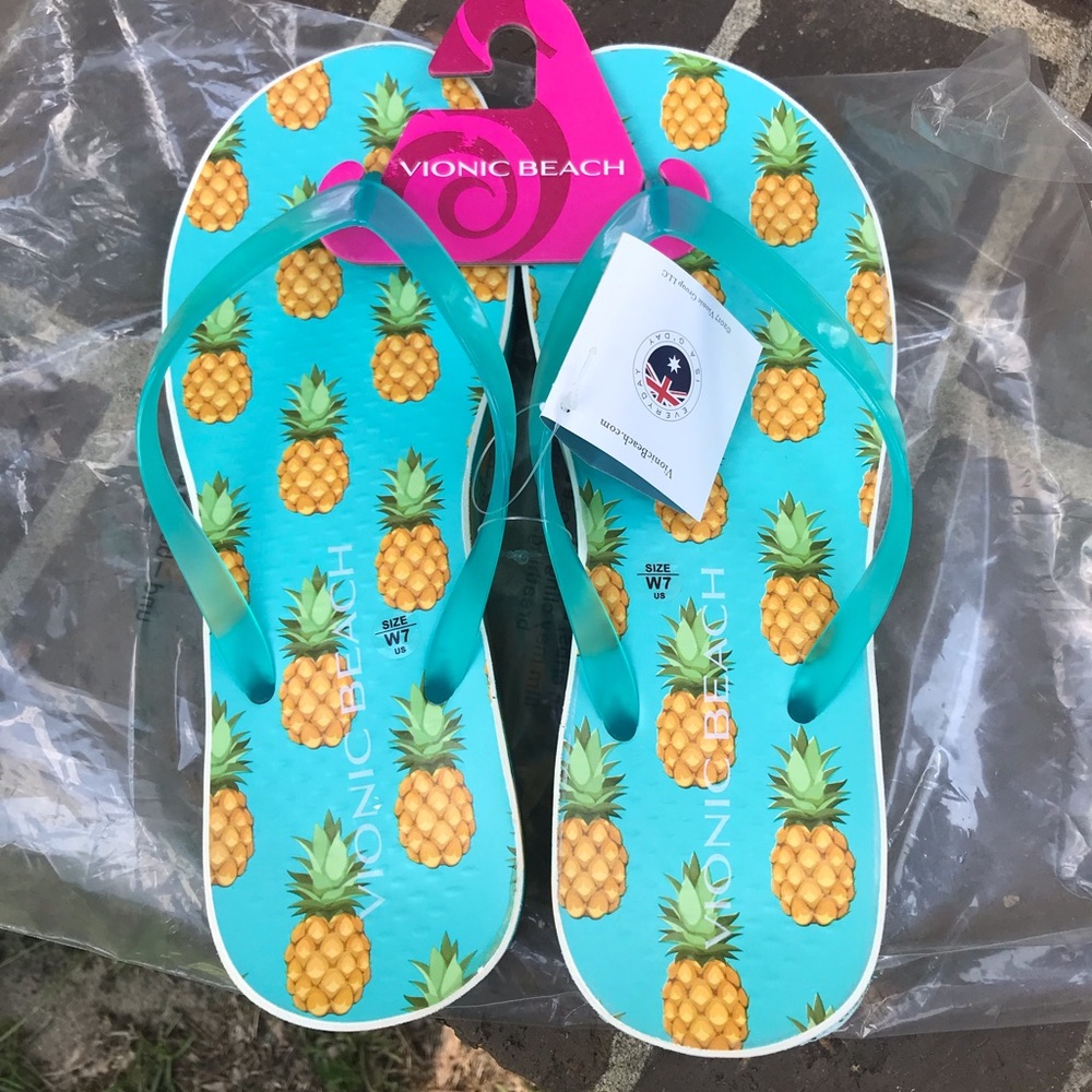 Vionic Beach “Bronte” sandals, NEW